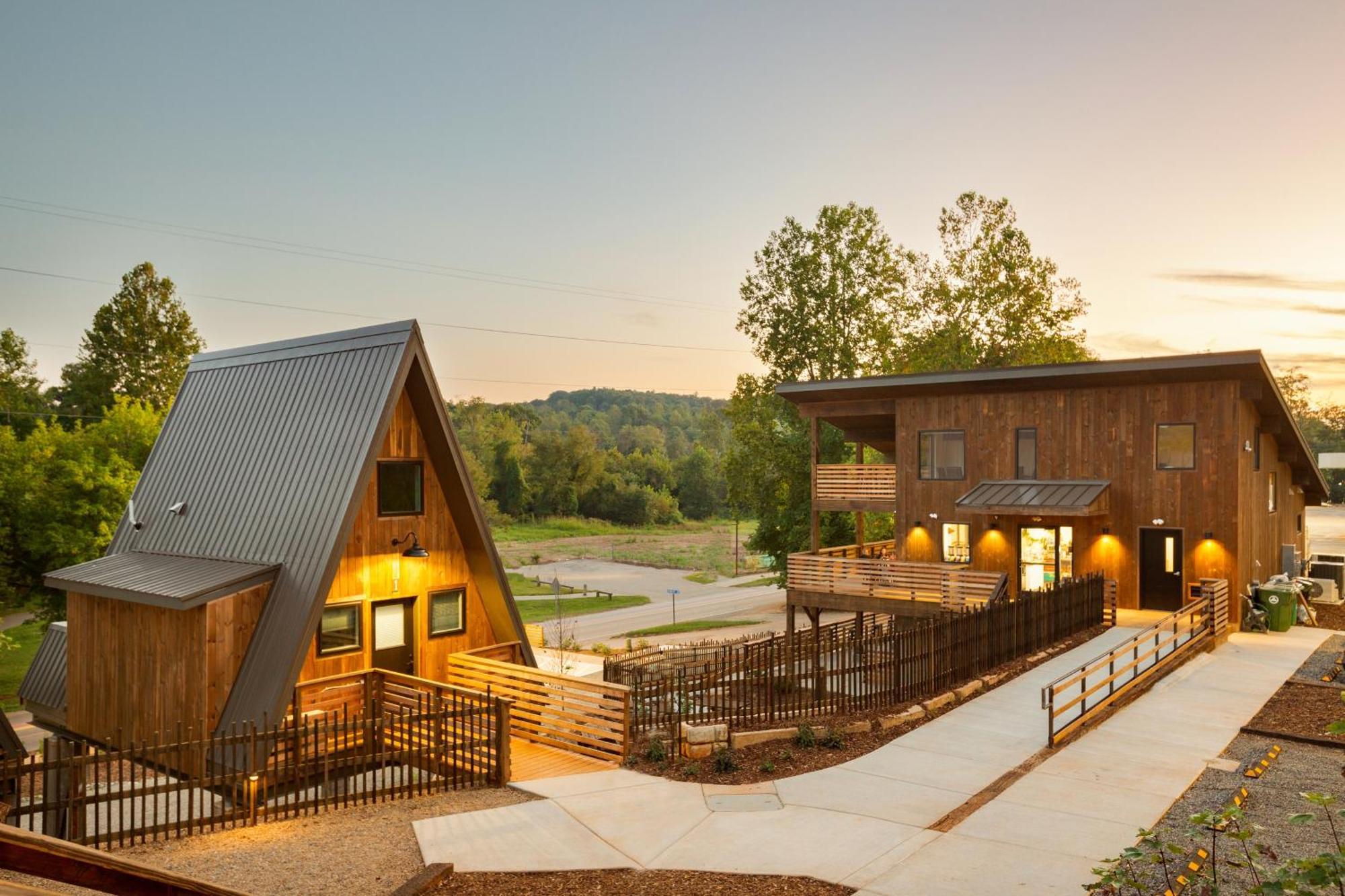 Wrong Way River Lodge & Cabins Asheville Exterior foto