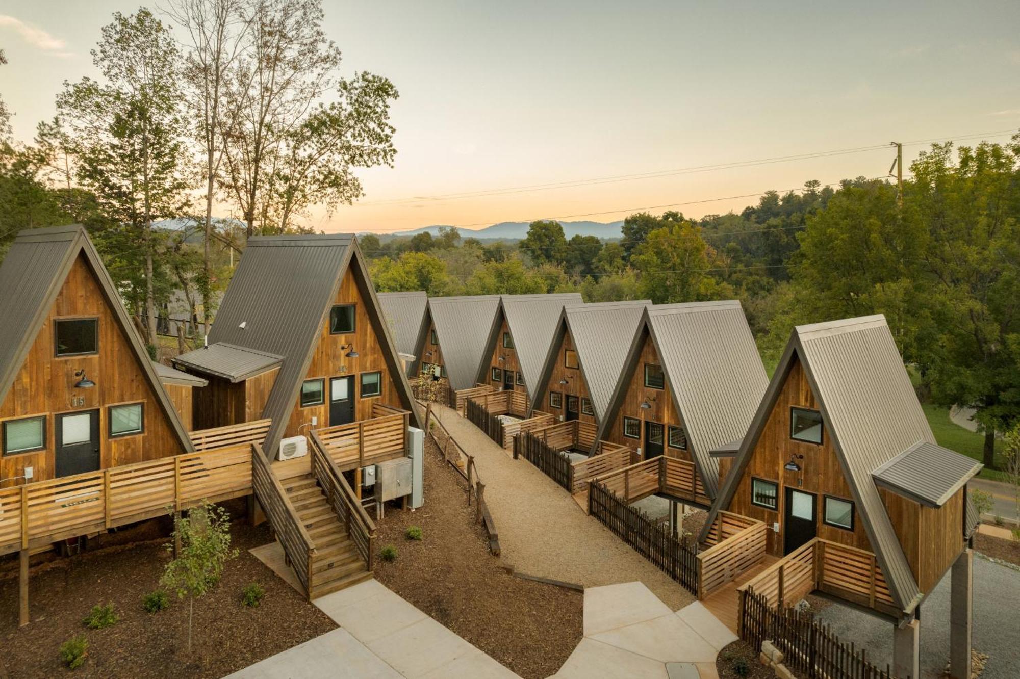 Wrong Way River Lodge & Cabins Asheville Exterior foto